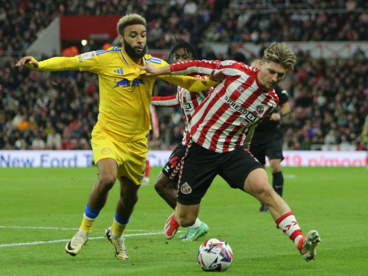 Soi kèo Sunderland vs Leeds