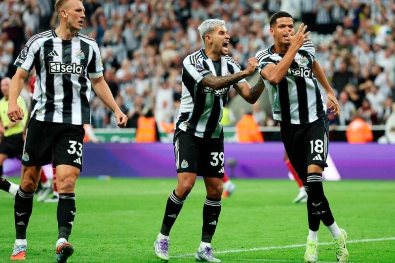 Soi kèo Newcastle vs Leeds