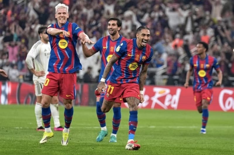 Soi kèo Slavia Praha vs Barcelona